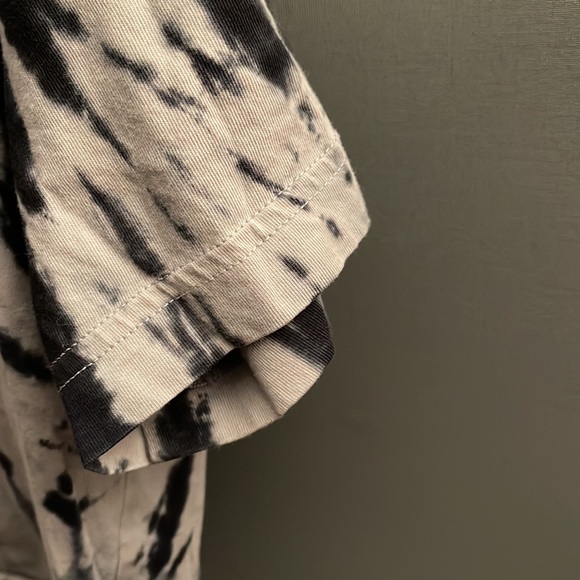 Pink by Victoria Secret Tie Dye Crop Top - Picture 4 of 9